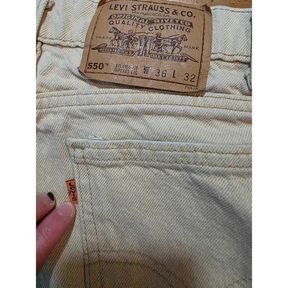 Levis 550 Relaxed Fit Tapered Leg Jeans Mens 36x32 Beige Tan Orange Tab Vintage - Picture 3 of 3
